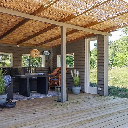 Hébergement de vacances 3 Bedroom Amazing In Aakirkeby